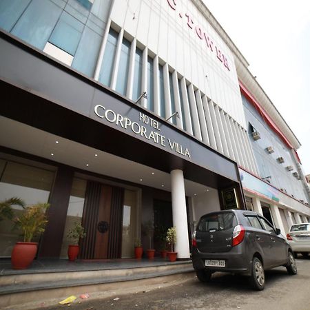 Oyo 15561 Corporate Villa Jammu Exterior photo